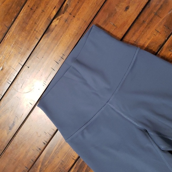 Lululemon align leggings 21" - Picture 6 of 10